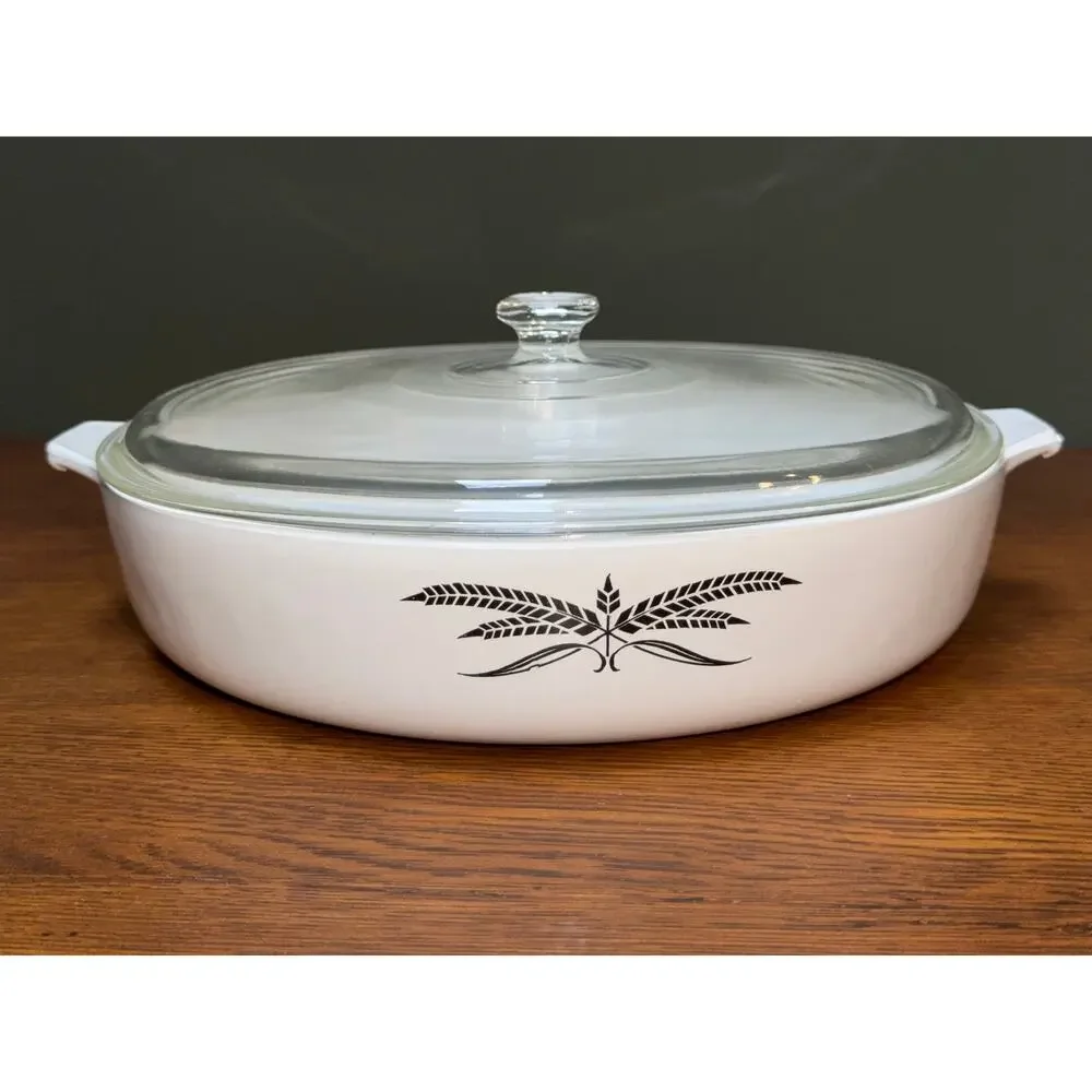 Vintage Anchor Hocking Black Wheat 11” Round Casserole Dish W/ Glass Lid